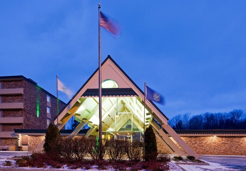 Holiday Inn Marquette By Ihg Extérieur photo